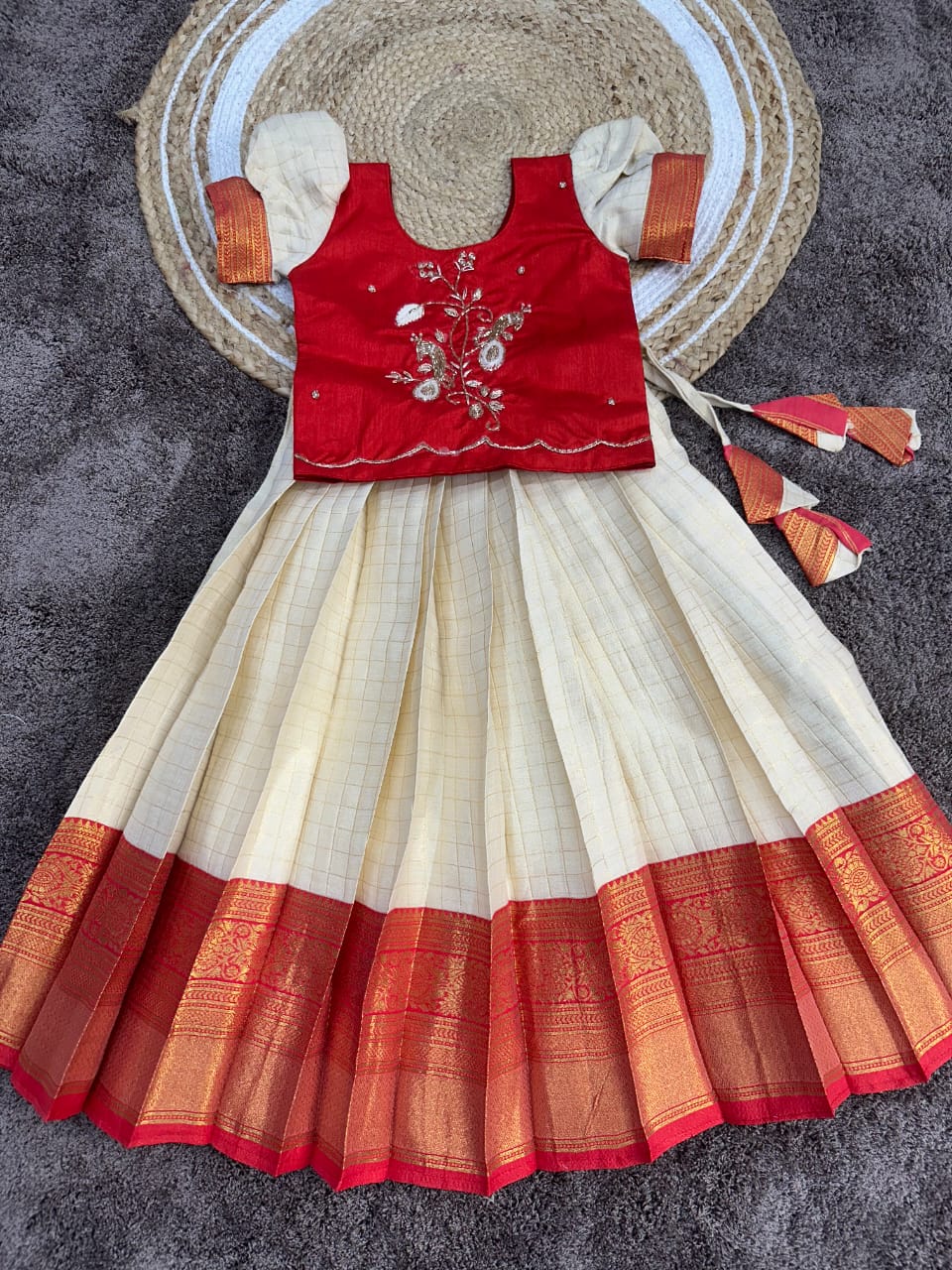 Kids lehenga