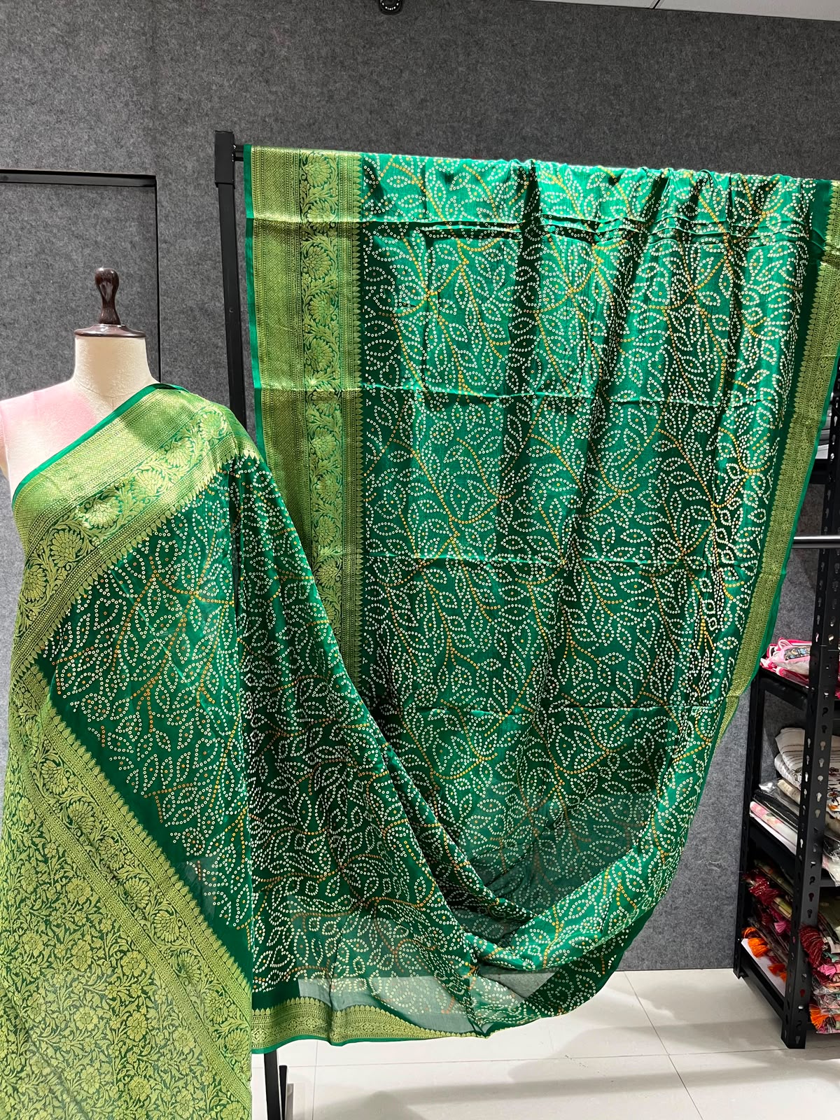 Bandhini saree