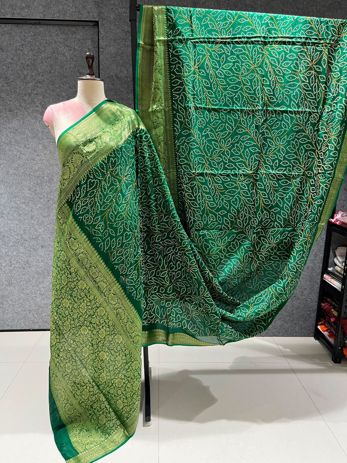Bandhini saree