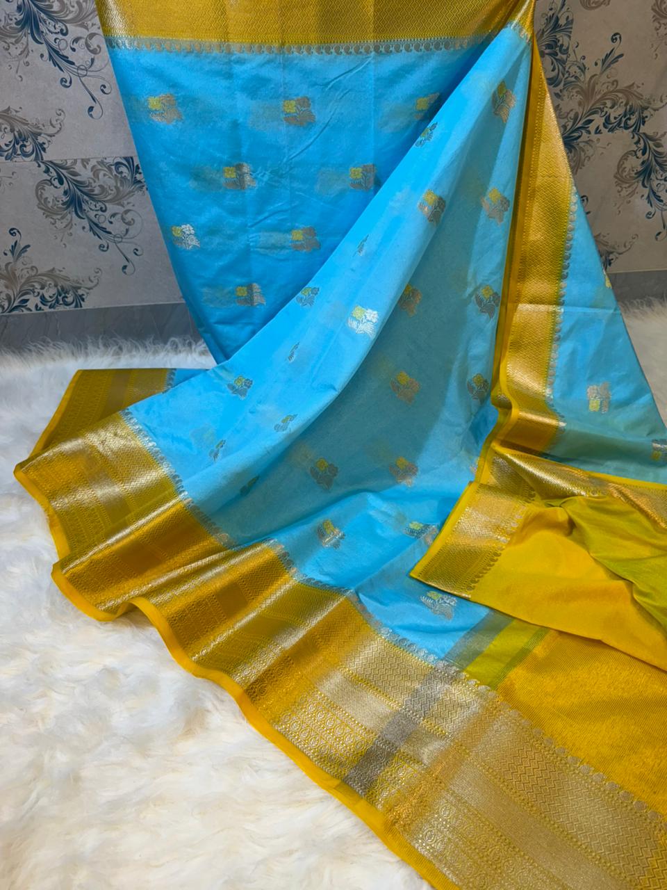 BANARASI SEMI KATAN SIK DYED SAREES*