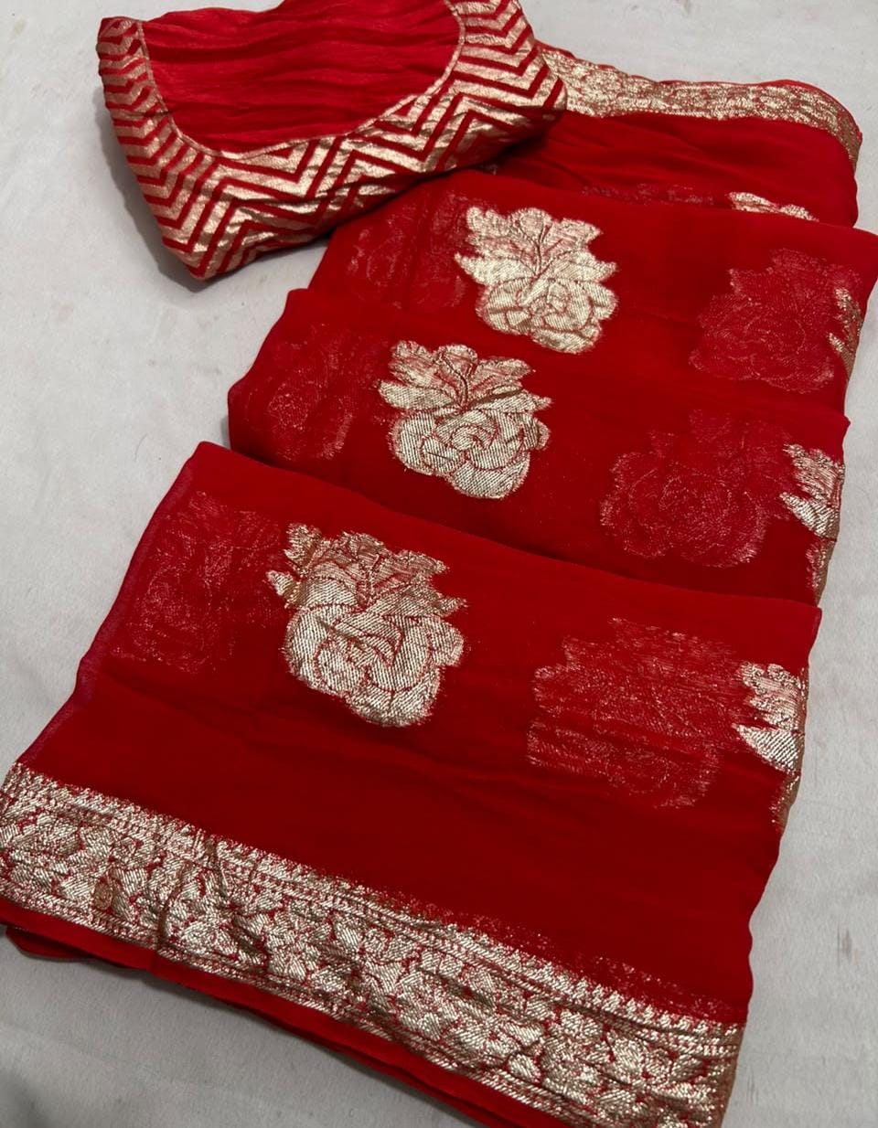 Georgette  zari weaving saree