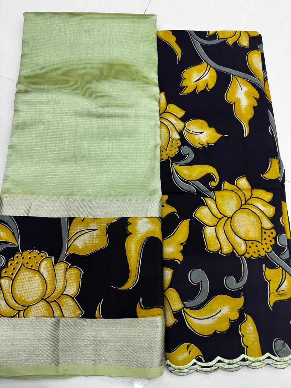 UNSTITCHED LEHANGA SET