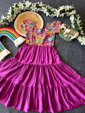 KIDS GOWN