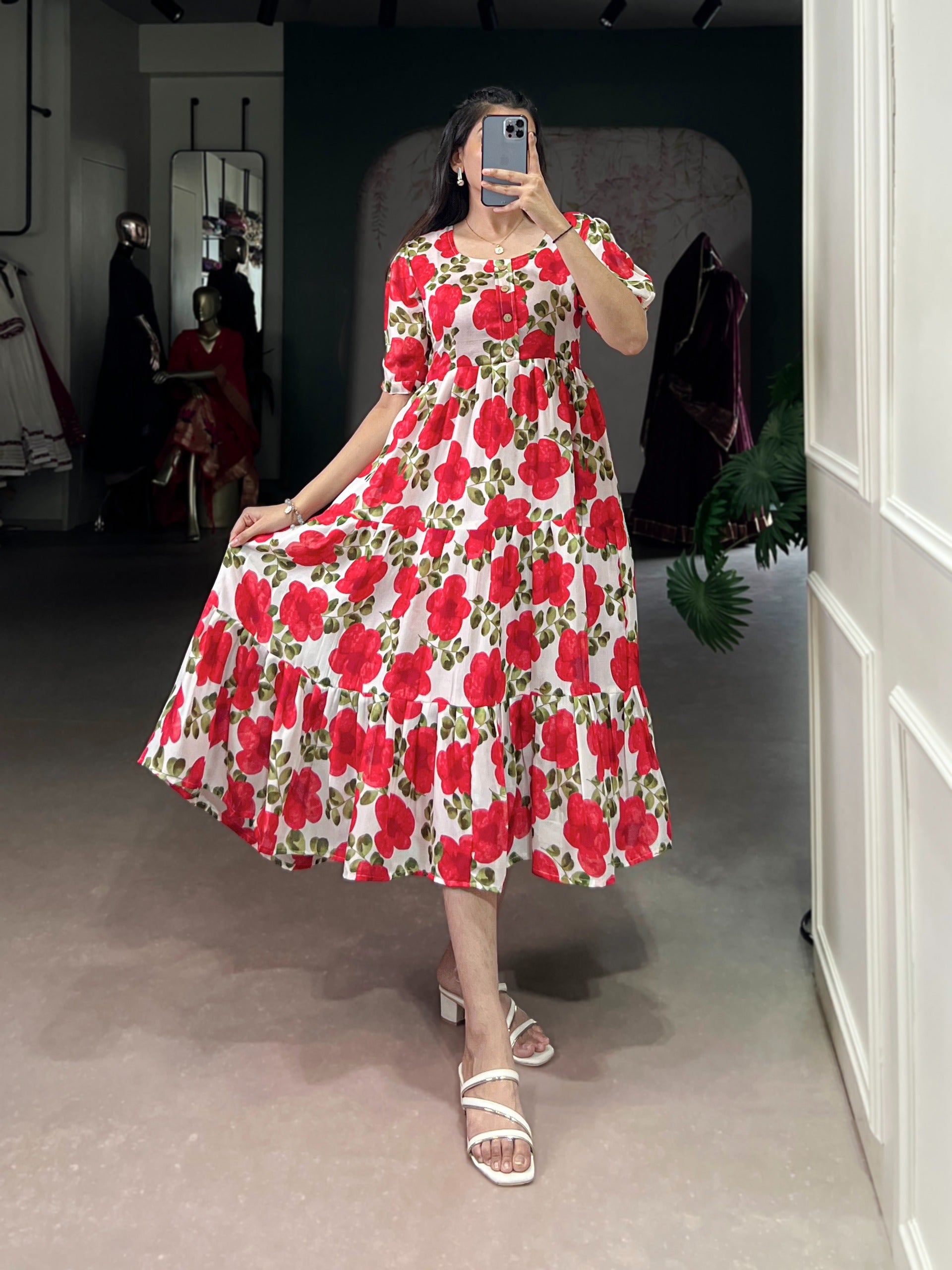 DRESS
