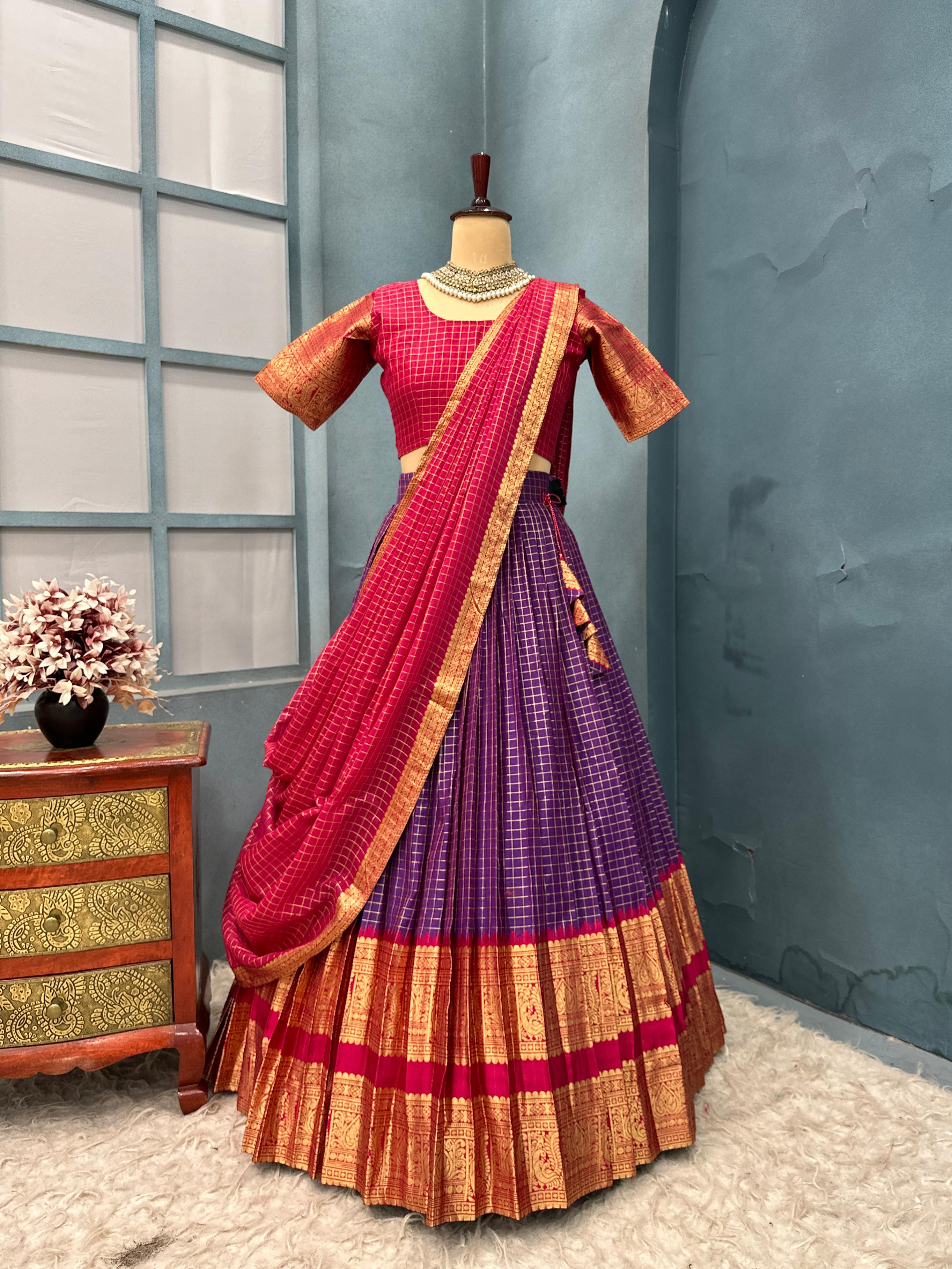 VINTAGE HALFSAREES