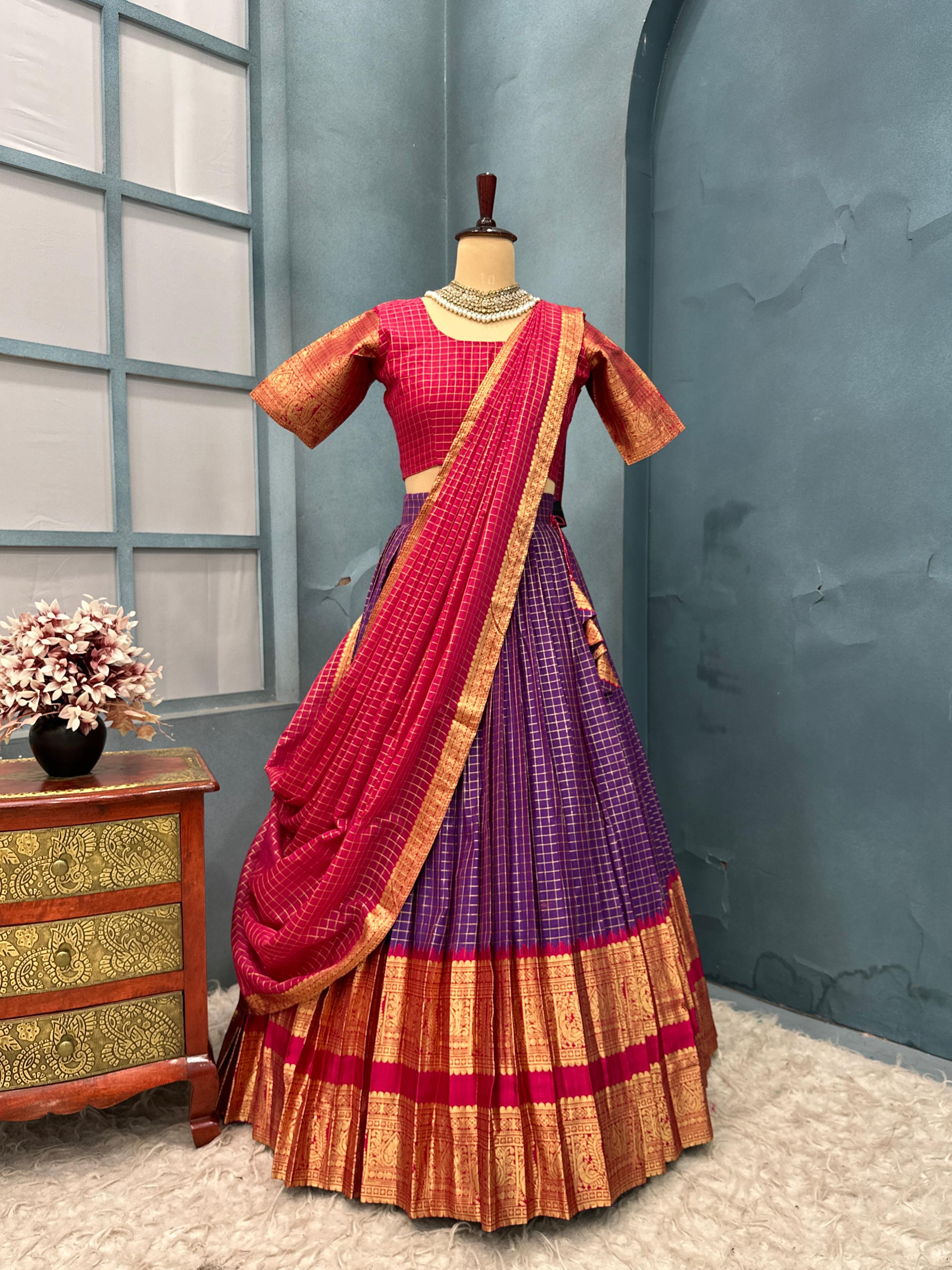 VINTAGE HALFSAREES