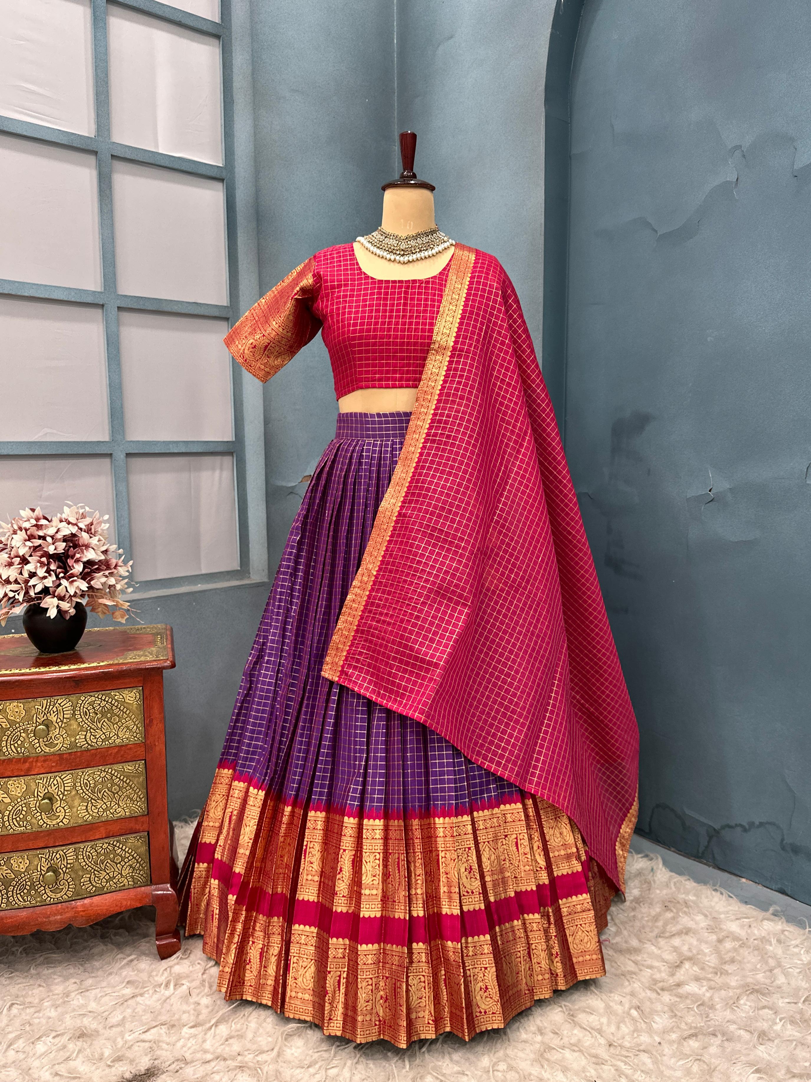 VINTAGE HALFSAREES