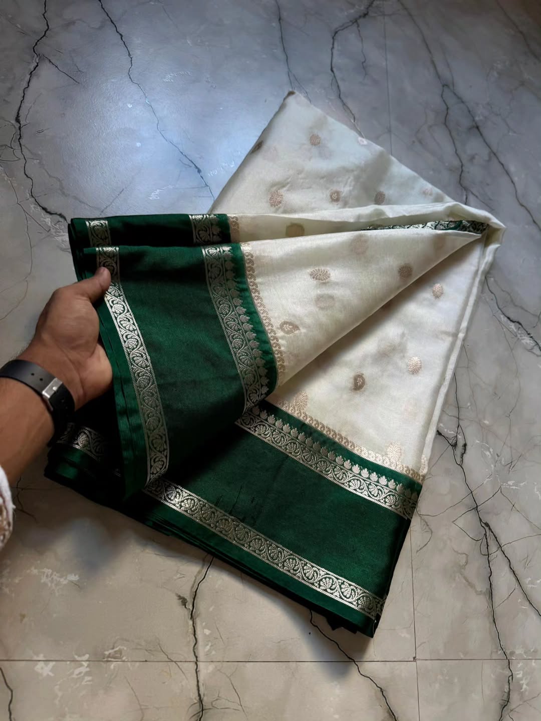 BANARASI SAREES