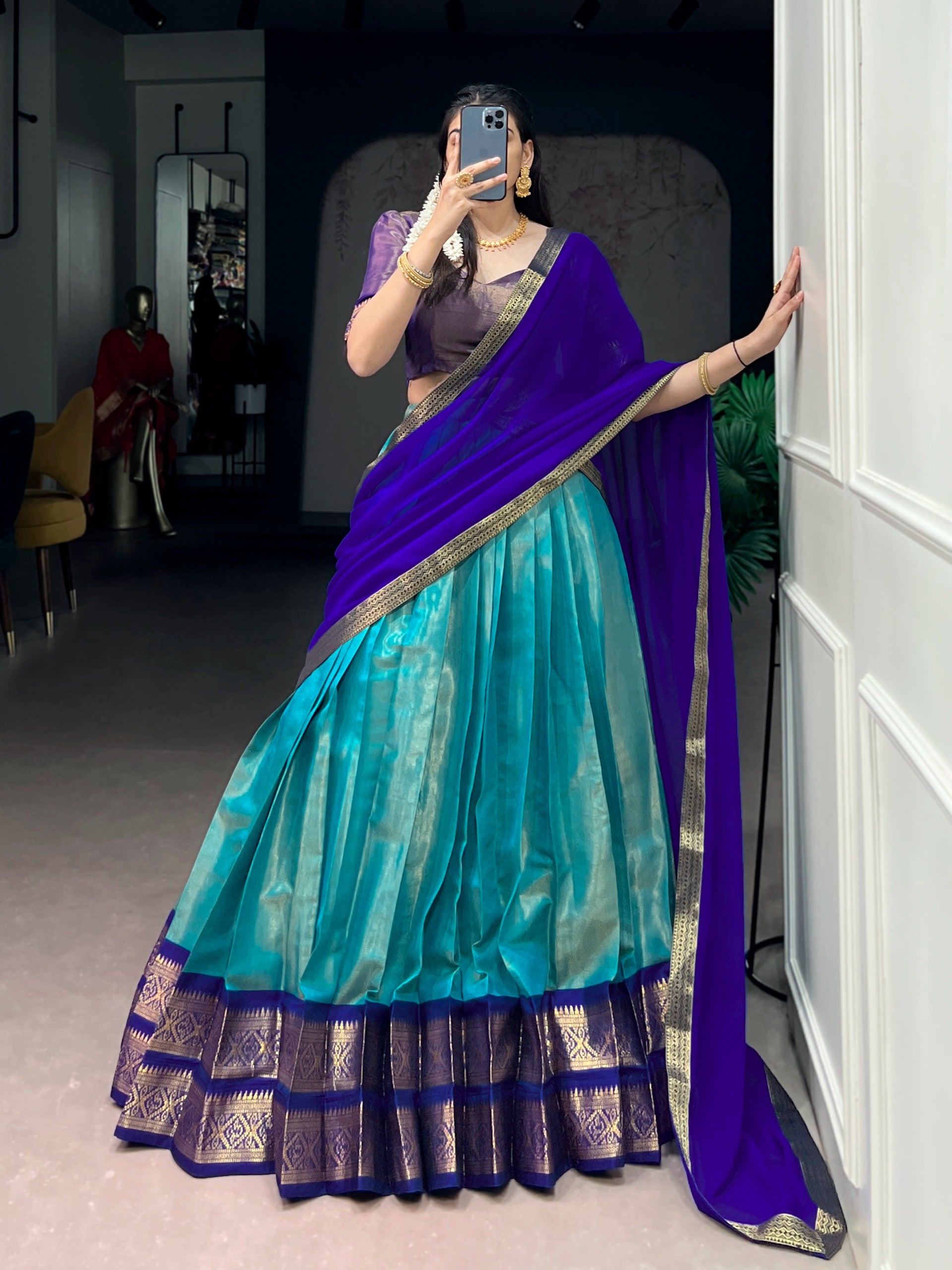 HALFSAREES