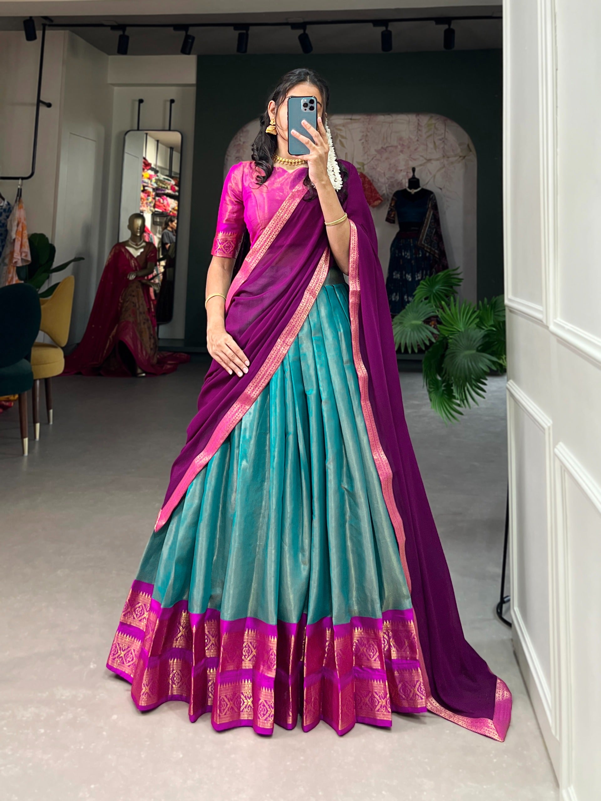 HALFSAREES