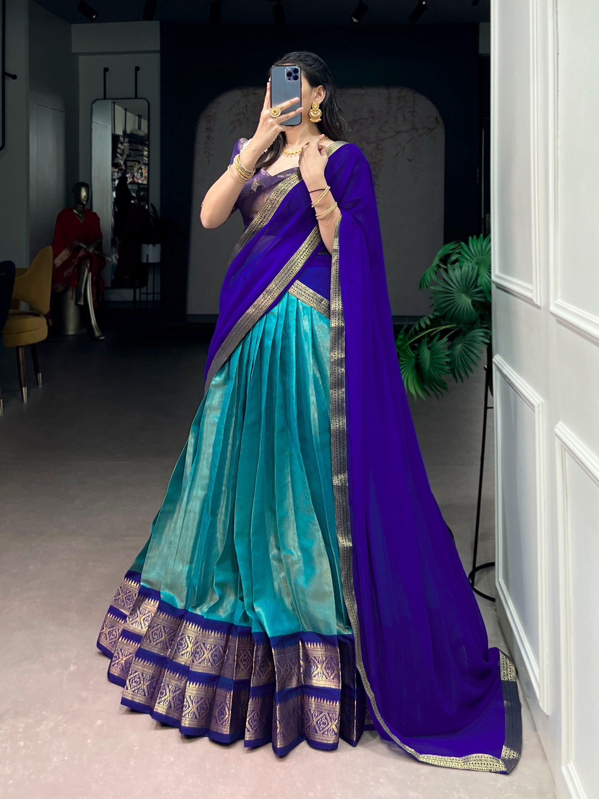 HALFSAREES