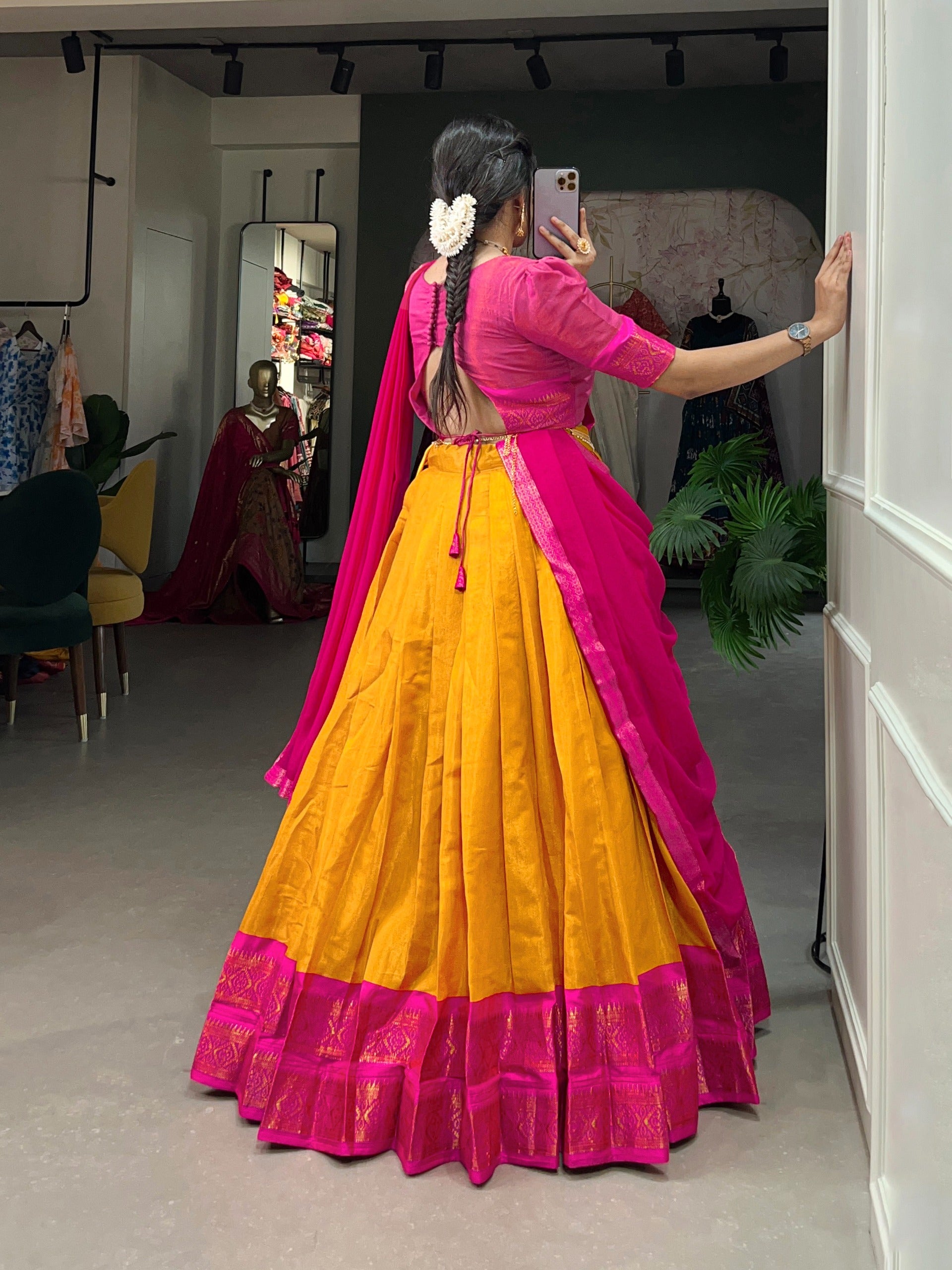 HALFSAREES