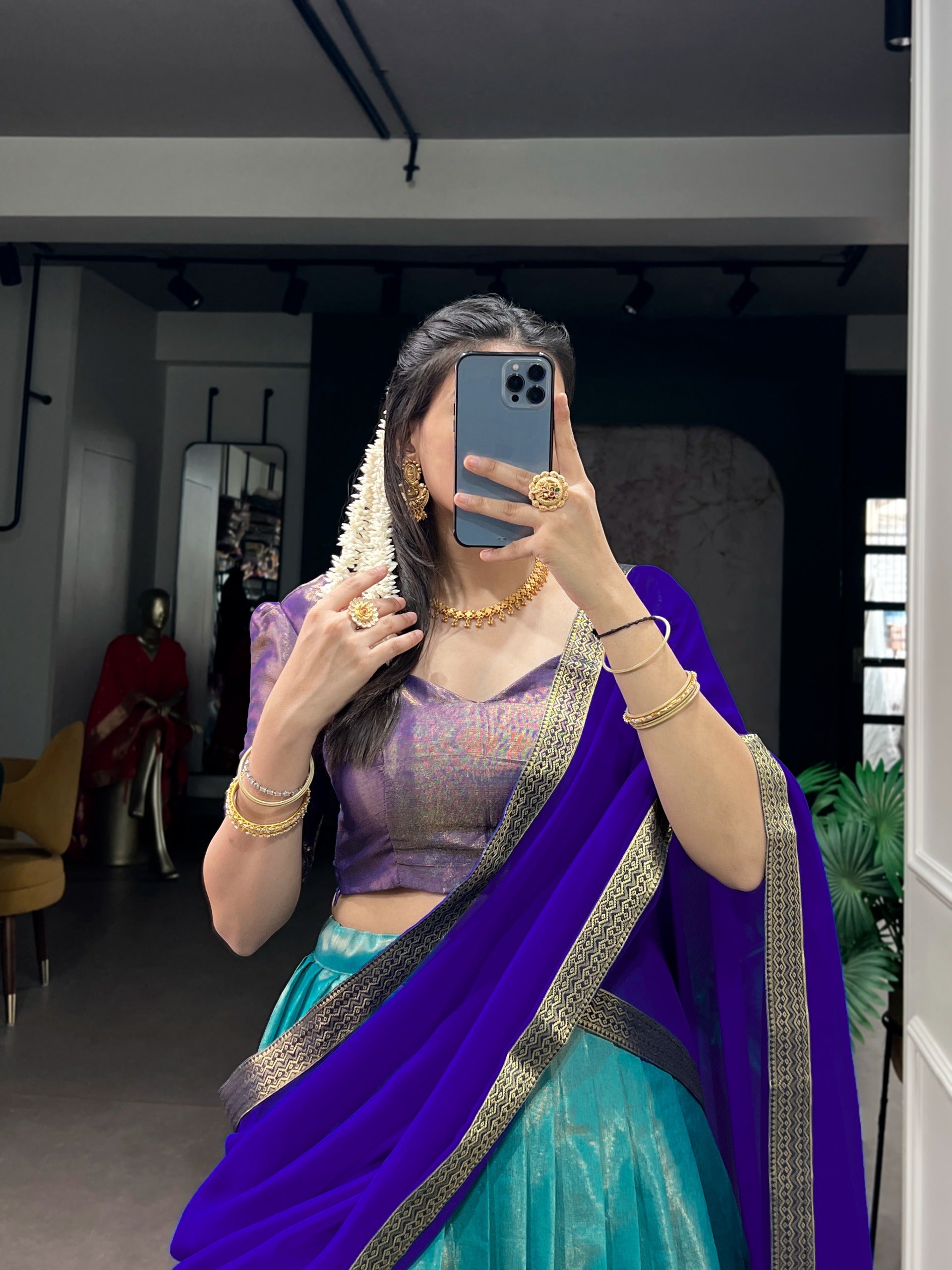 HALFSAREES