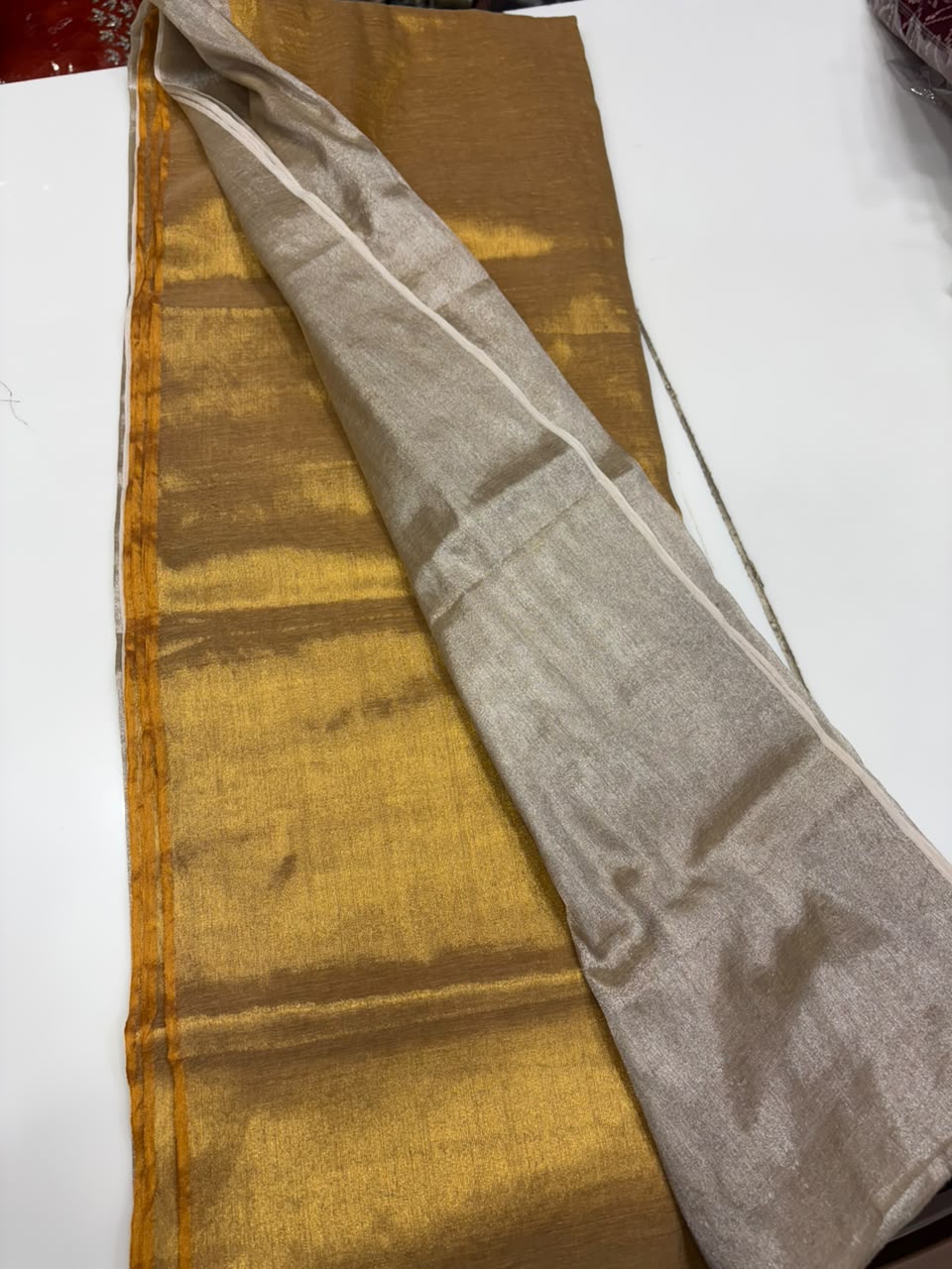 RAAGA TISSUE